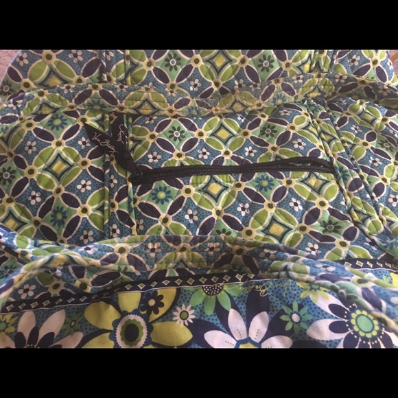 Vera Bradley Tote - Picture 4 of 4